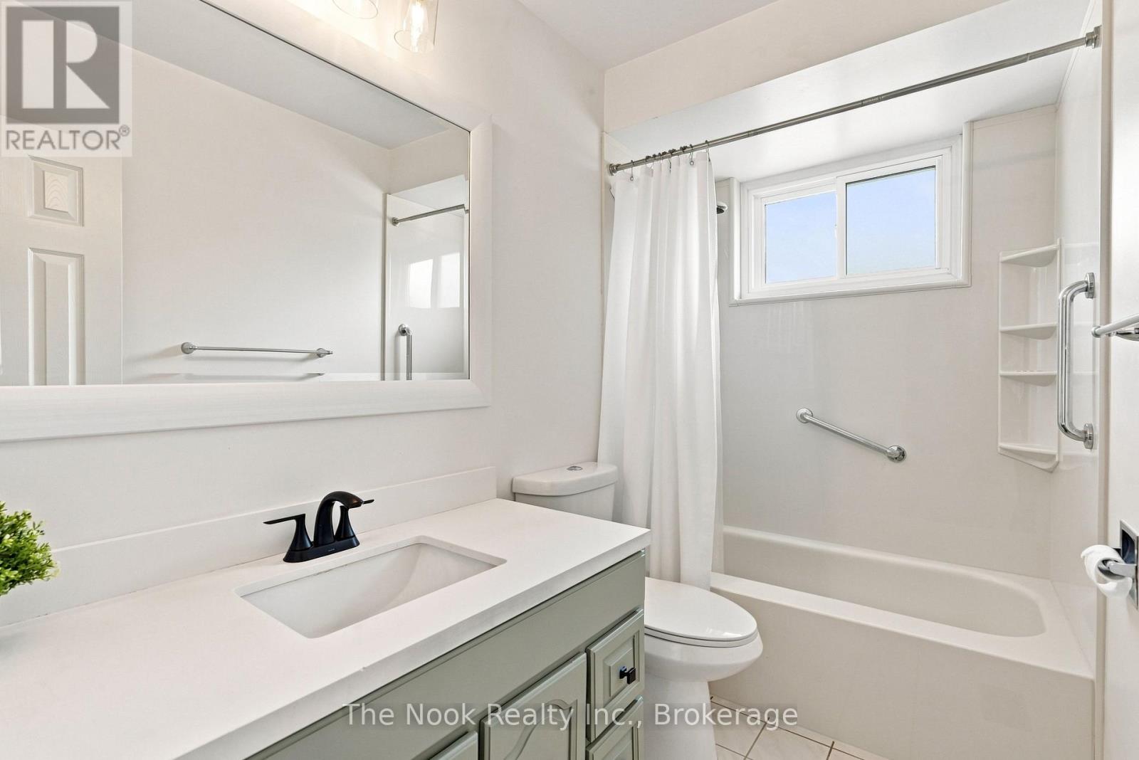 Main Floor - 1469 Drava Street, Pickering, Ontario  L1W 1K2 - Photo 26 - E13762936