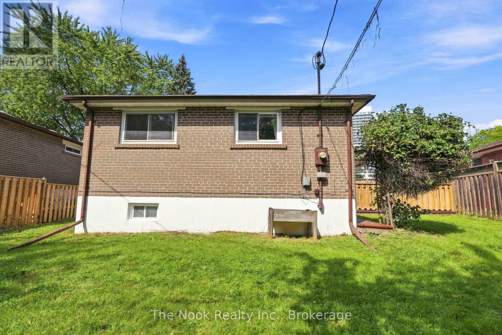 Main Floor - 1469 Drava Street, Pickering, Ontario  L1W 1K2 - Photo 34 - E13762936