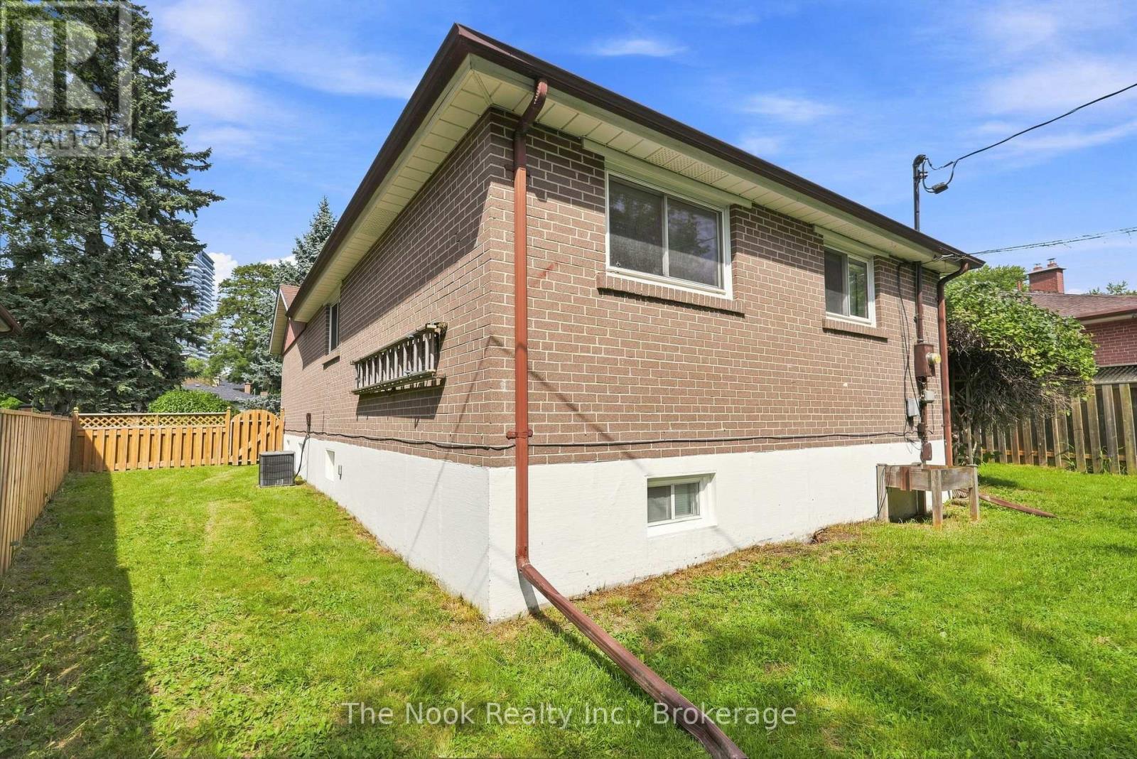 Main Floor - 1469 Drava Street, Pickering, Ontario  L1W 1K2 - Photo 35 - E13762936