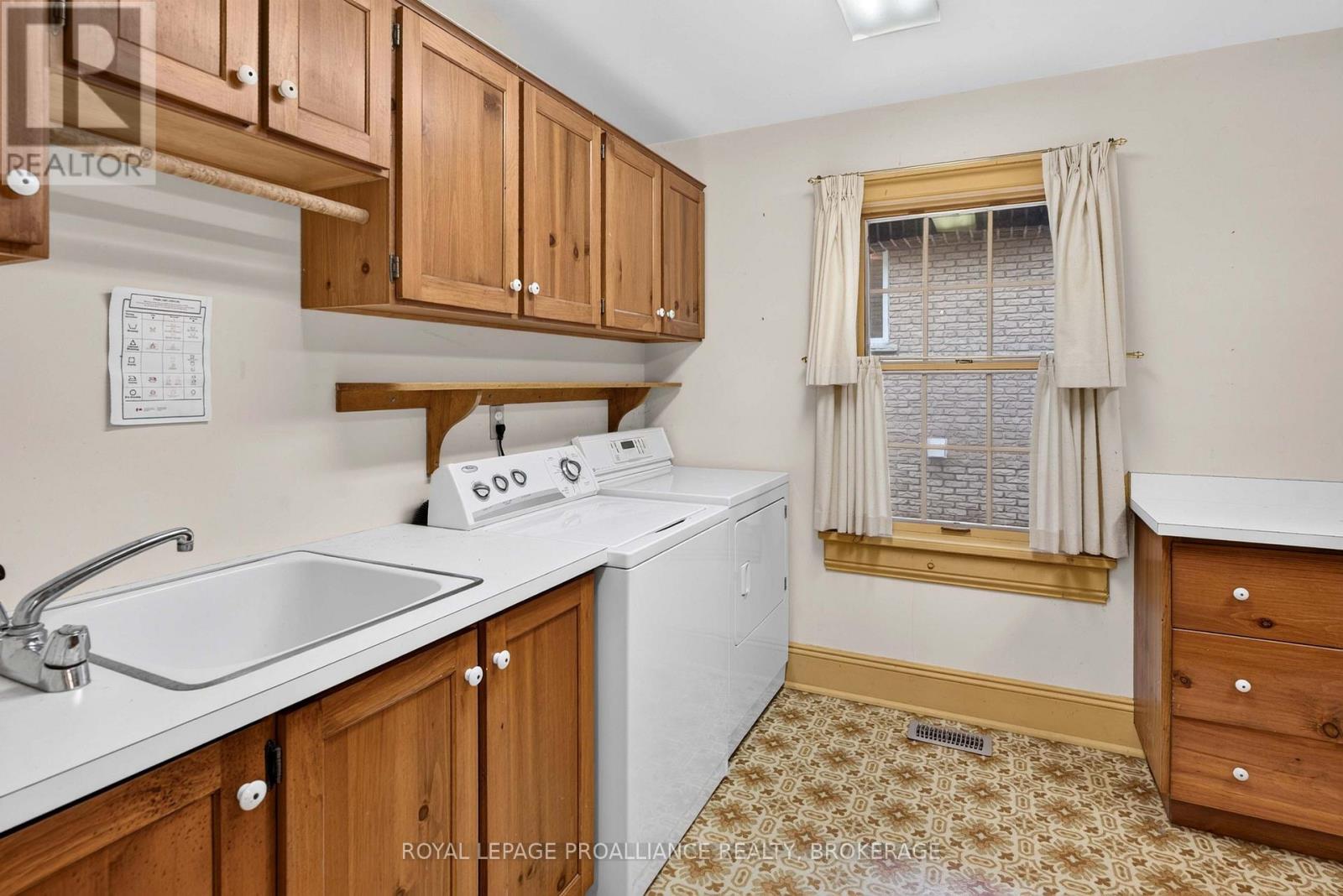 110 Lakeshore Boulevard, Kingston, Ontario  K7M 0A5 - Photo 19 - X13762876