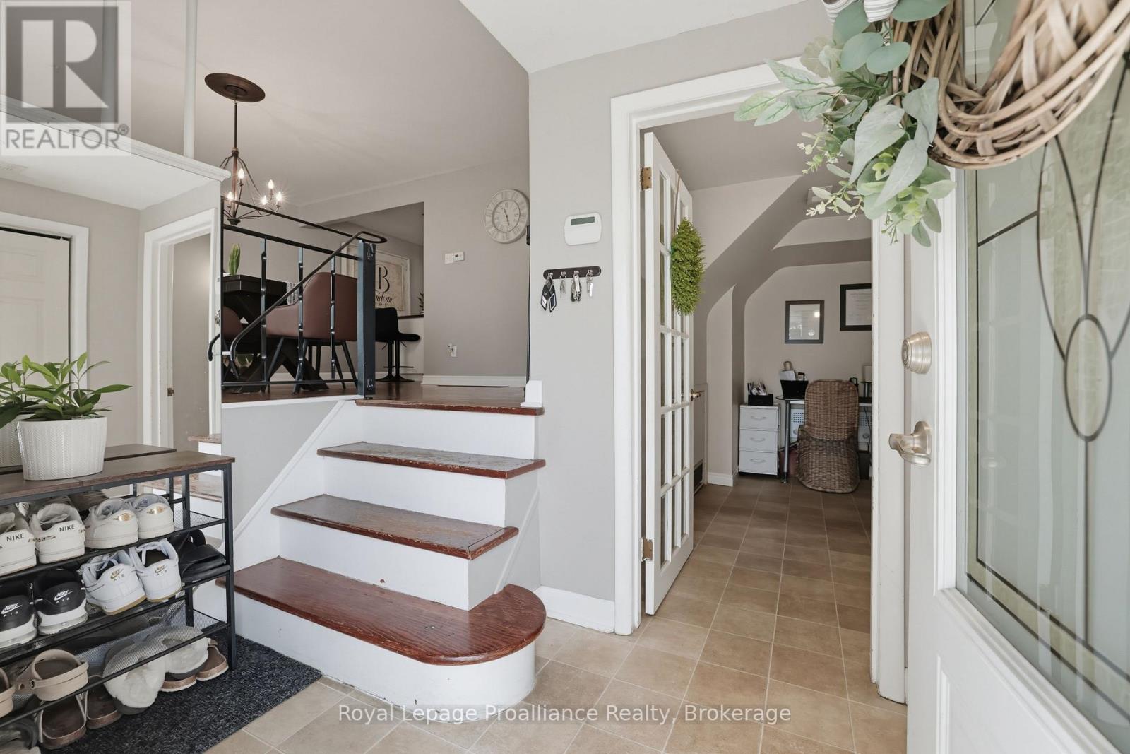 28 Linton Park Road, Belleville, Ontario  K8N 4K9 - Photo 3 - X13762760
