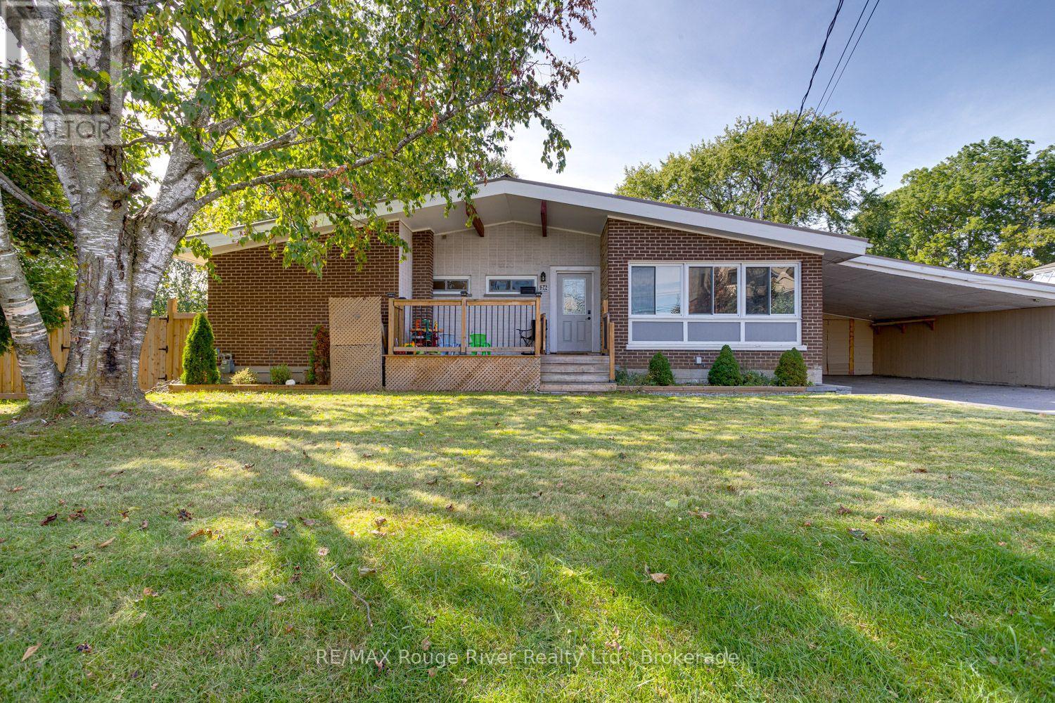 26 WELLINGTON STREET, Port Hope, Ontario