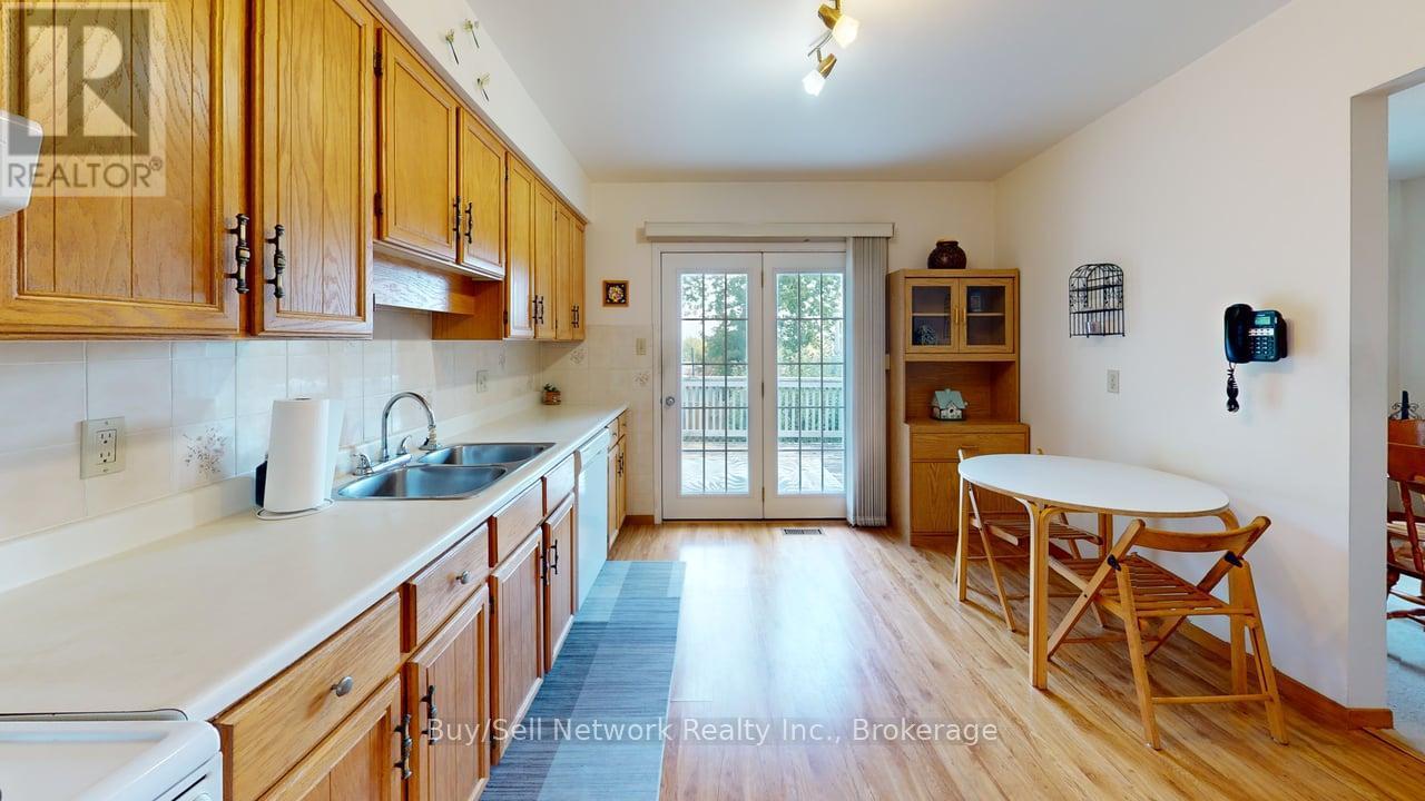2565 Marsdale Drive, Peterborough, Ontario  K9L 1Y3 - Photo 5 - X13762992