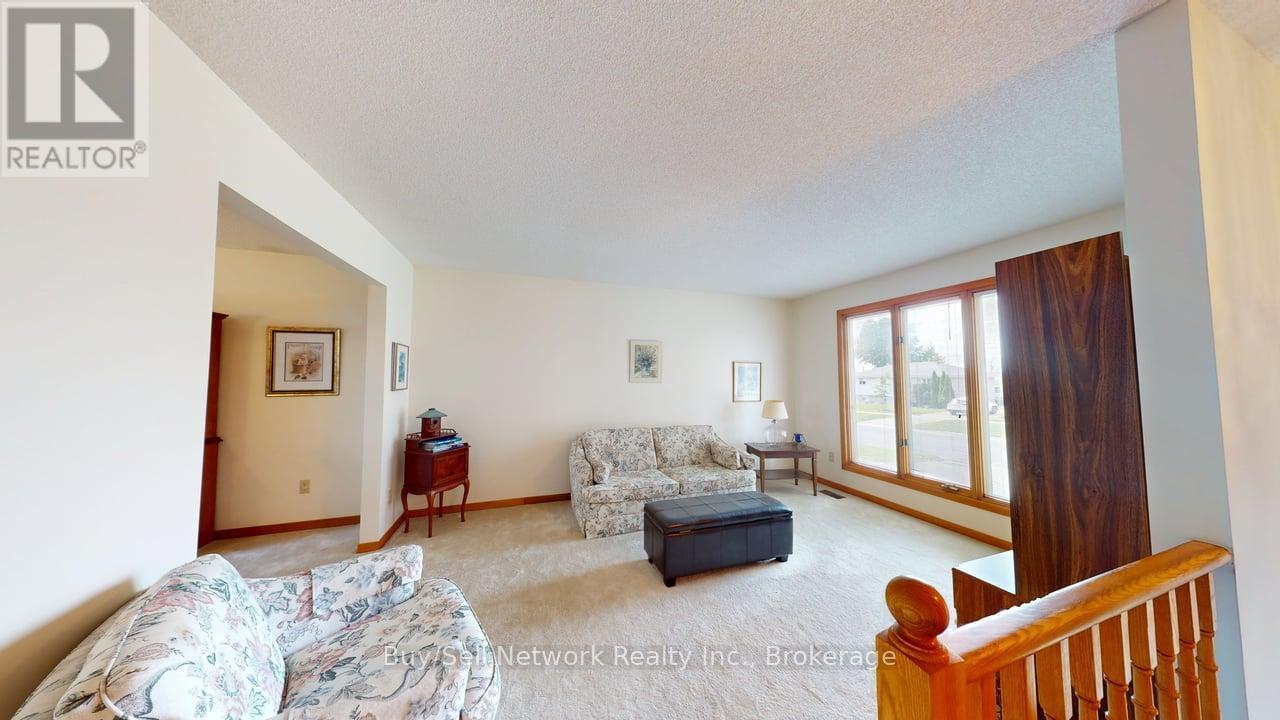 2565 Marsdale Drive, Peterborough, Ontario  K9L 1Y3 - Photo 9 - X13762992