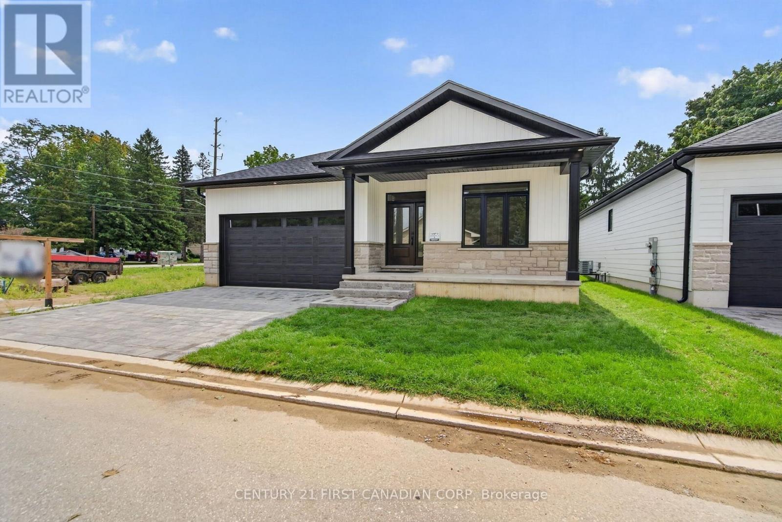 4 - 430 Head Street N, Strathroy-Caradoc, Ontario  N7G 2K2 - Photo 3 - X13762878