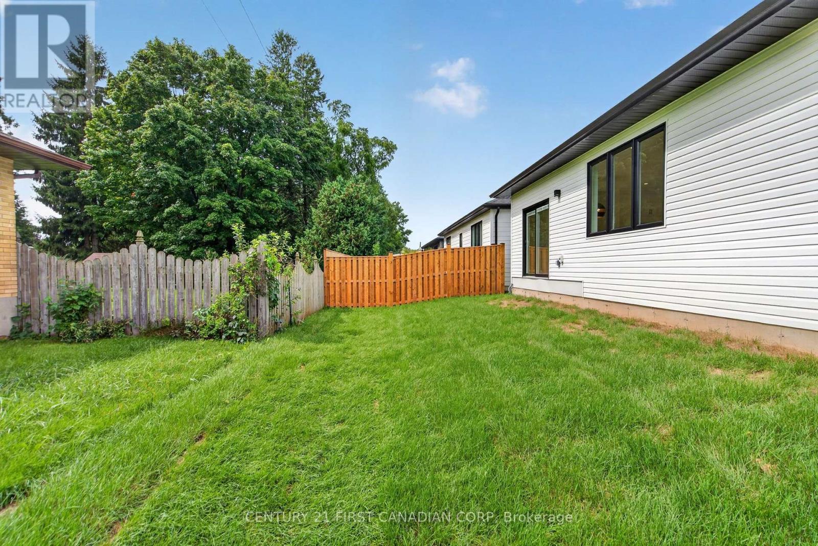 4 - 430 Head Street N, Strathroy-Caradoc, Ontario  N7G 2K2 - Photo 33 - X13762878
