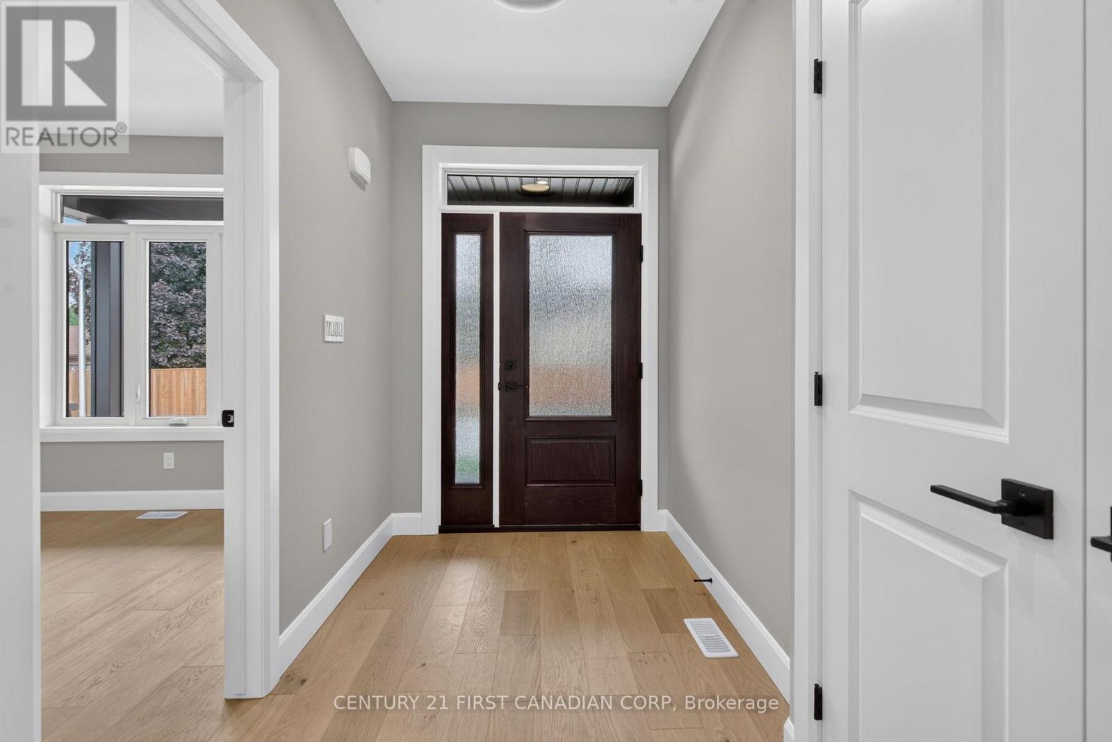 4 - 430 Head Street N, Strathroy-Caradoc, Ontario  N7G 2K2 - Photo 4 - X13762878