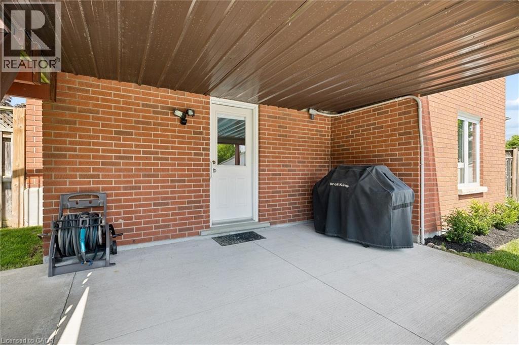 44 Tami Court, Kitchener, Ontario  N2B 3V2 - Photo 40 - 40860166