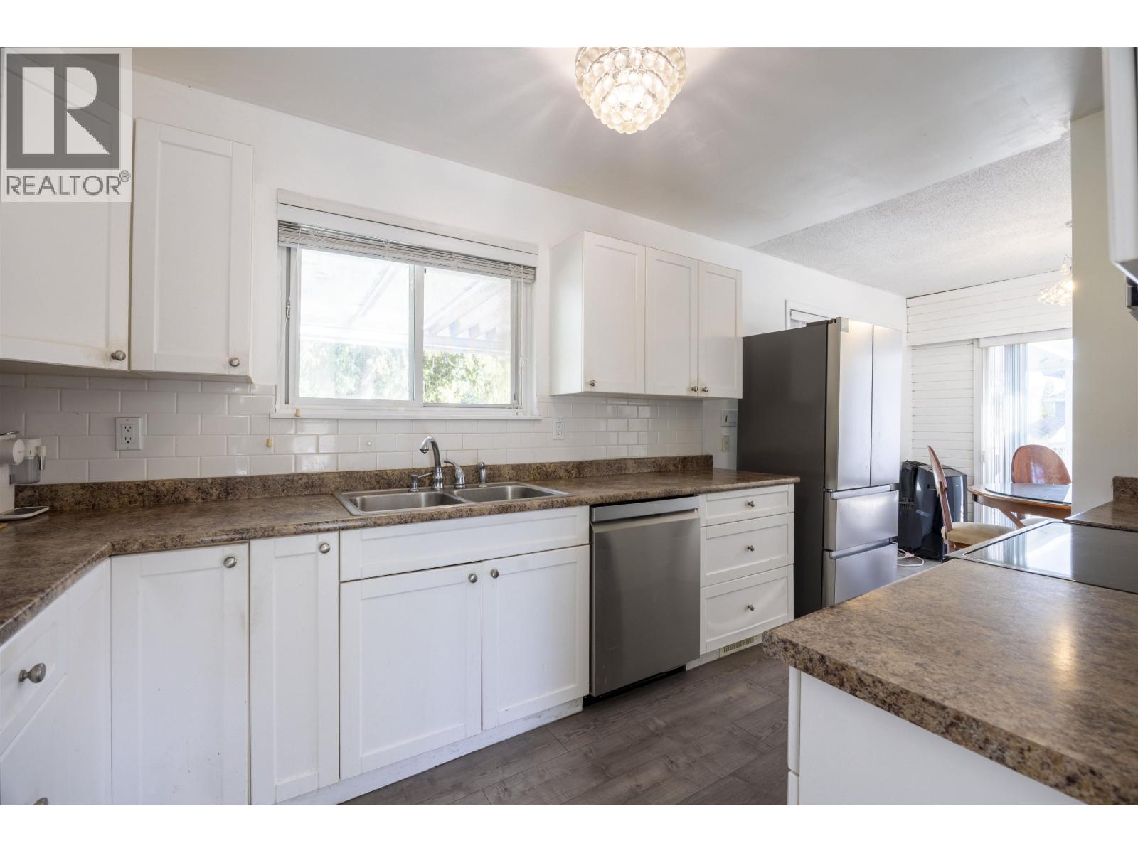 3648 Vincent Street, Port Coquitlam, British Columbia  V3B 3T9 - Photo 5 - R3162859