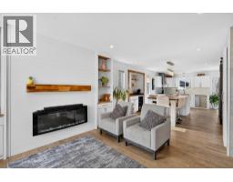 853 Springside Court, Kelowna, British Columbia  V1W 3L8 - Photo 3 - 10396182