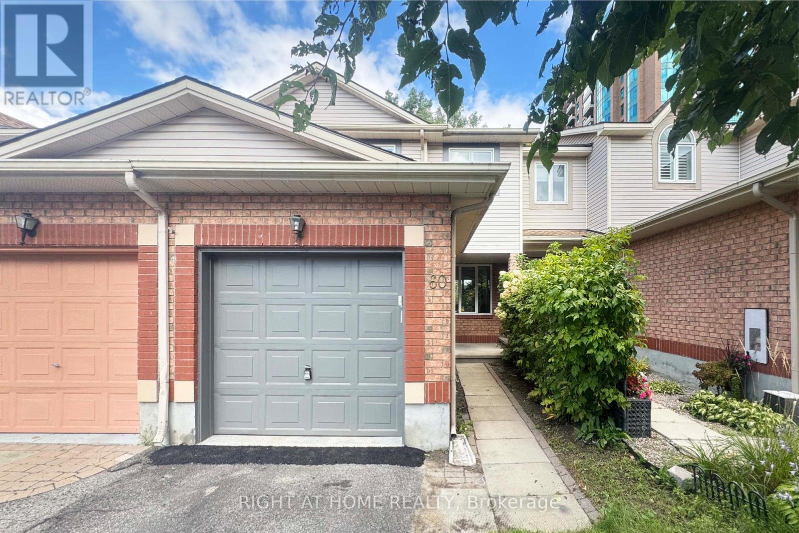 60 Malhotra Court, Ottawa, Ontario  K1V 1K2 - Photo 3 - X13762790