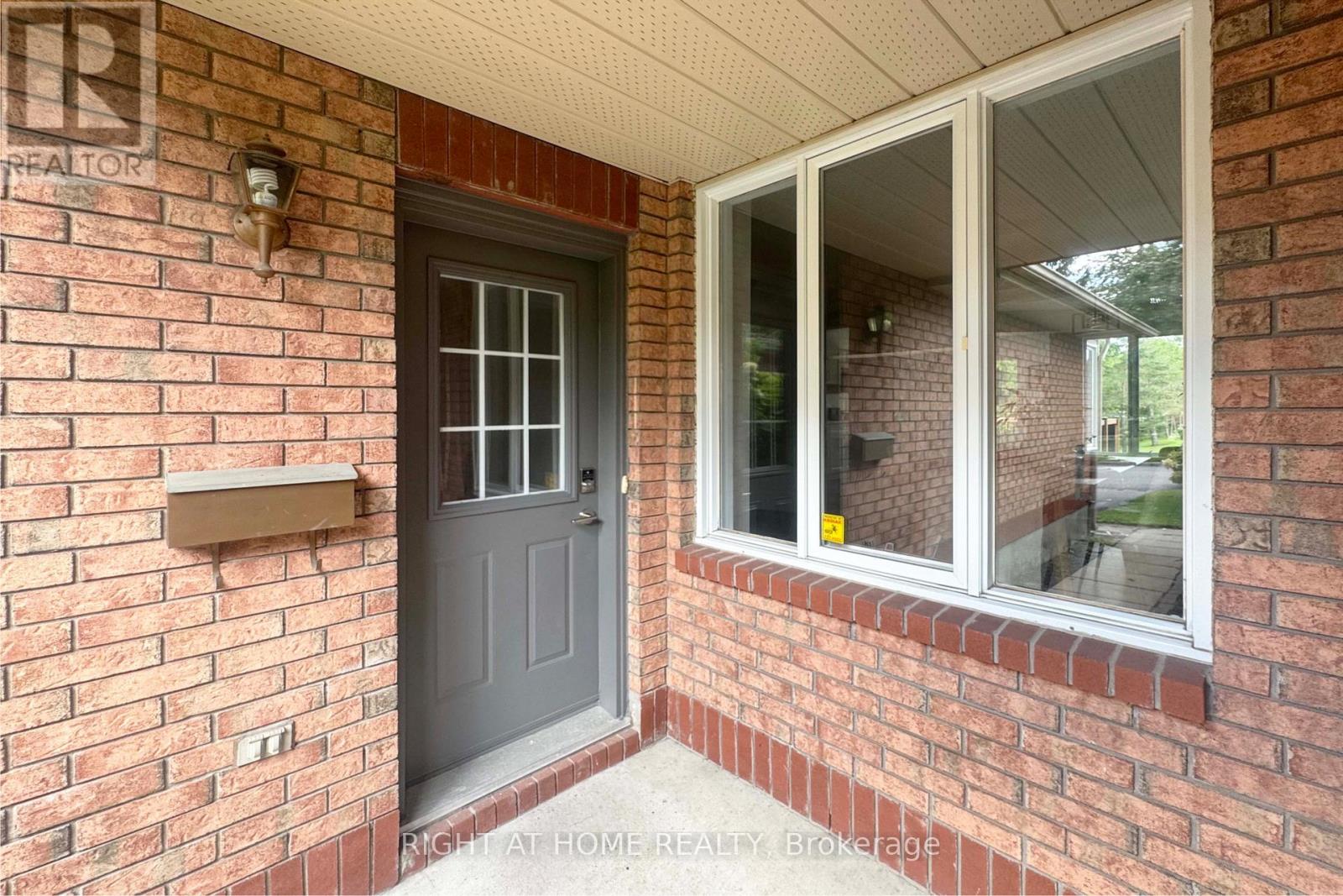 60 Malhotra Court, Ottawa, Ontario  K1V 1K2 - Photo 4 - X13762790