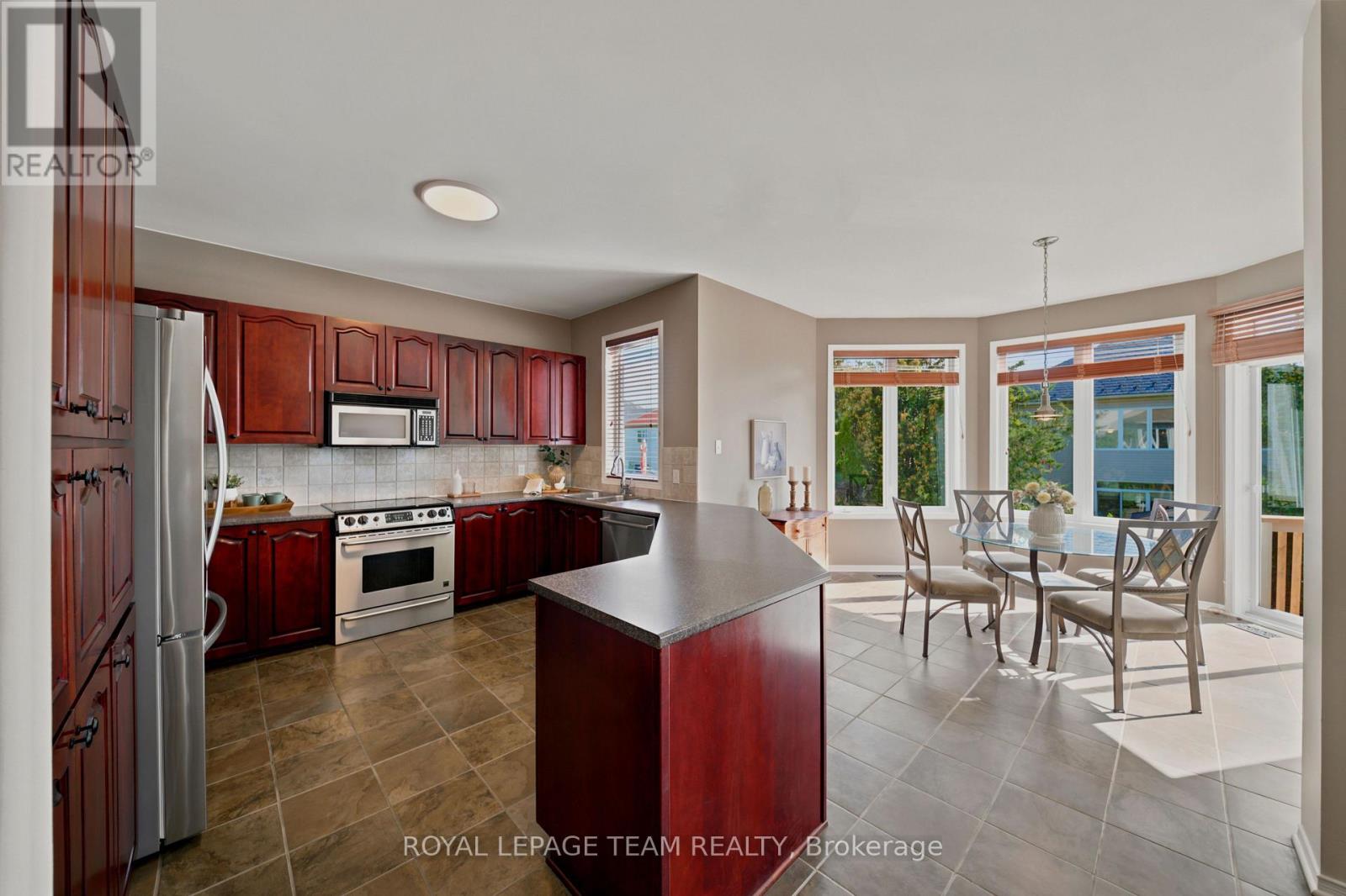 32 Glenrill Place, Ottawa, Ontario  K2M 2T5 - Photo 12 - X13762926