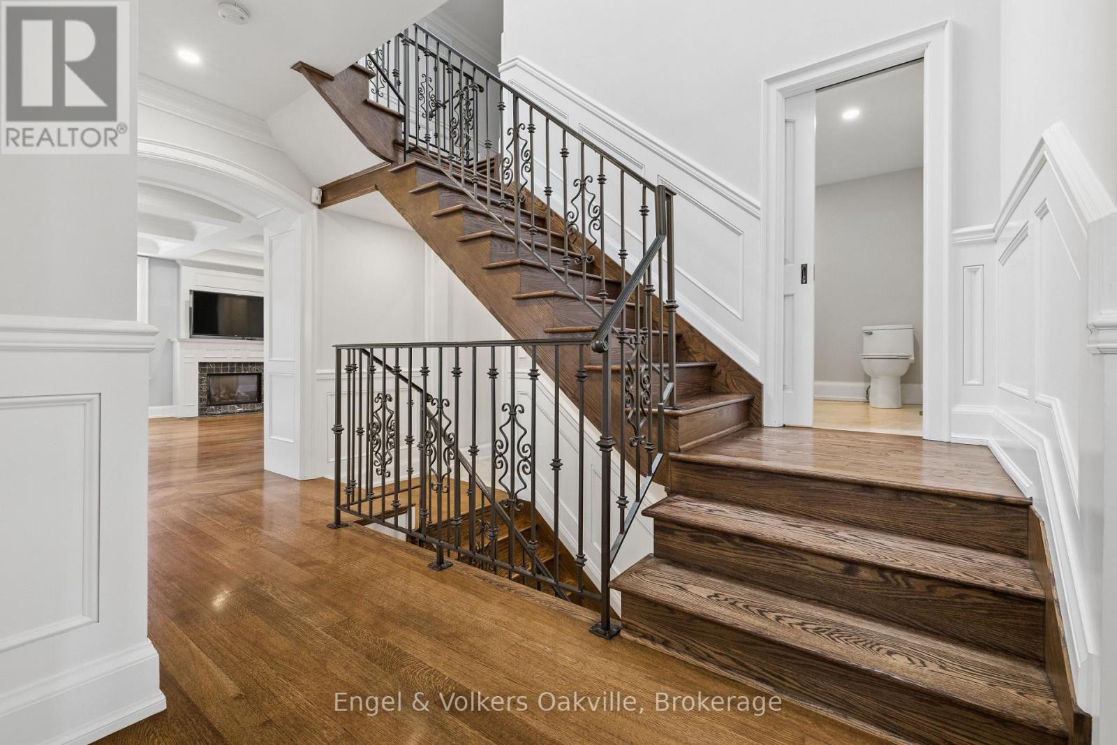 1182 Streambank Drive, Mississauga, Ontario  L5H 1W8 - Photo 10 - W13762948