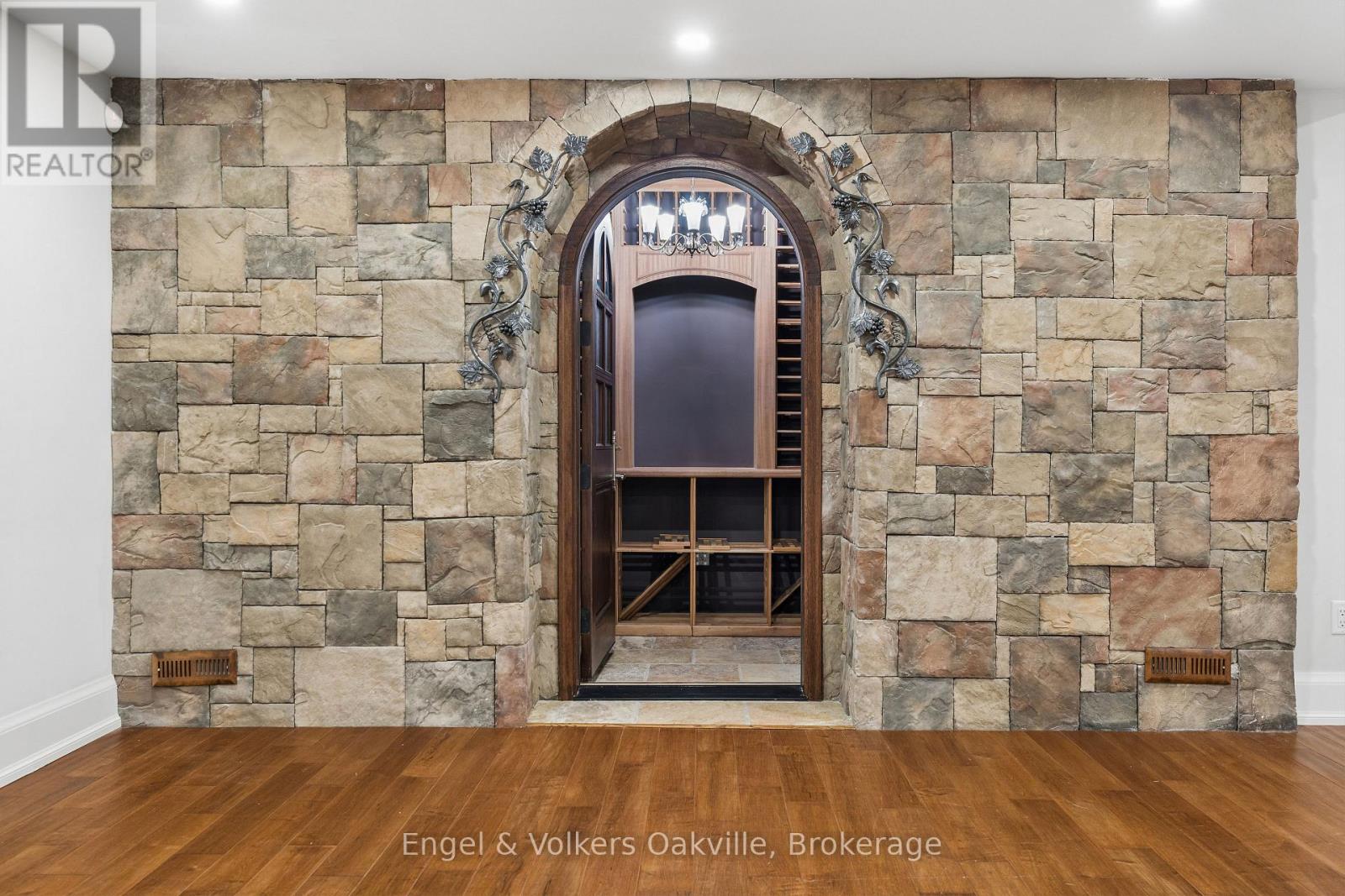1182 Streambank Drive, Mississauga, Ontario  L5H 1W8 - Photo 37 - W13762948
