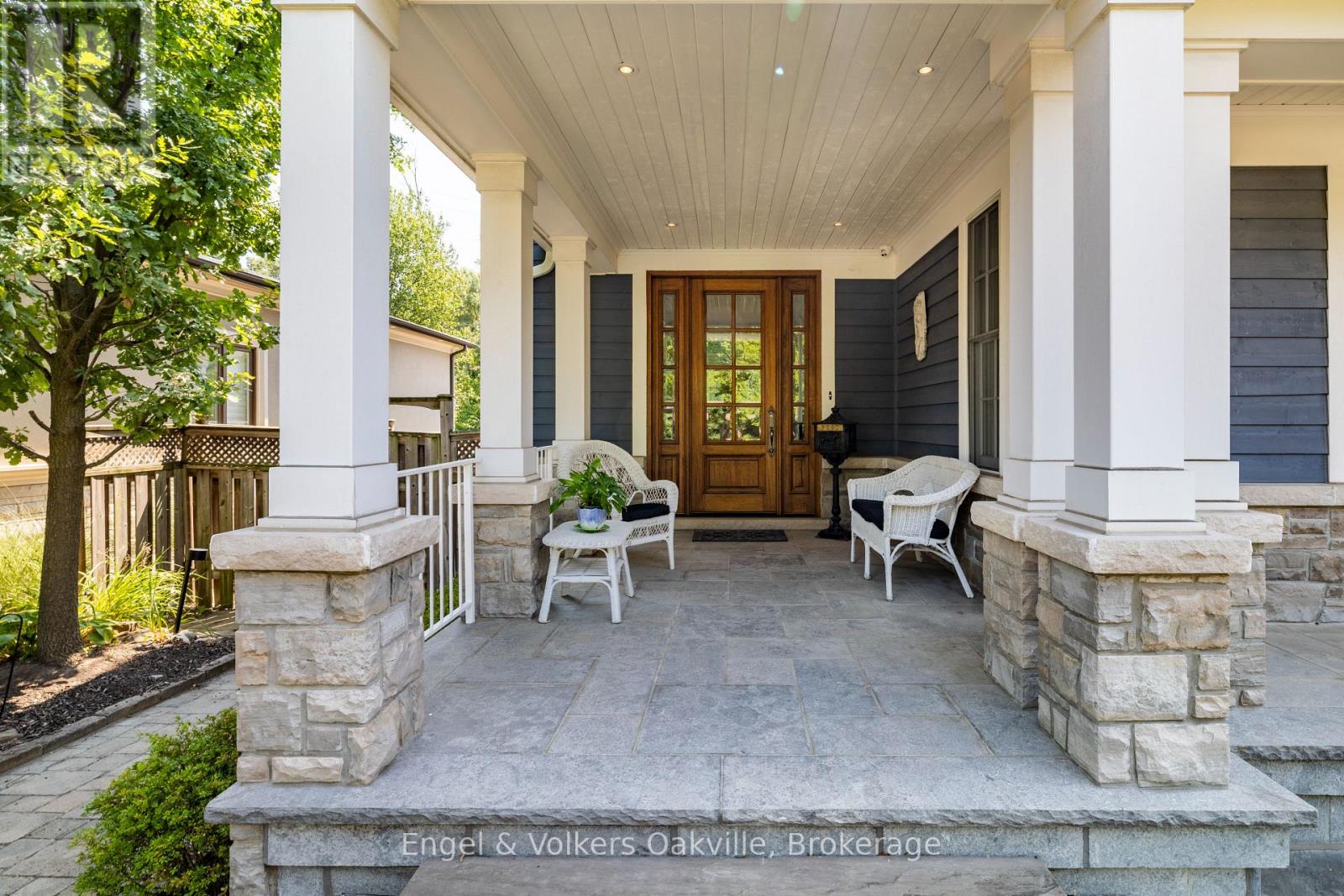 1182 Streambank Drive, Mississauga, Ontario  L5H 1W8 - Photo 6 - W13762948