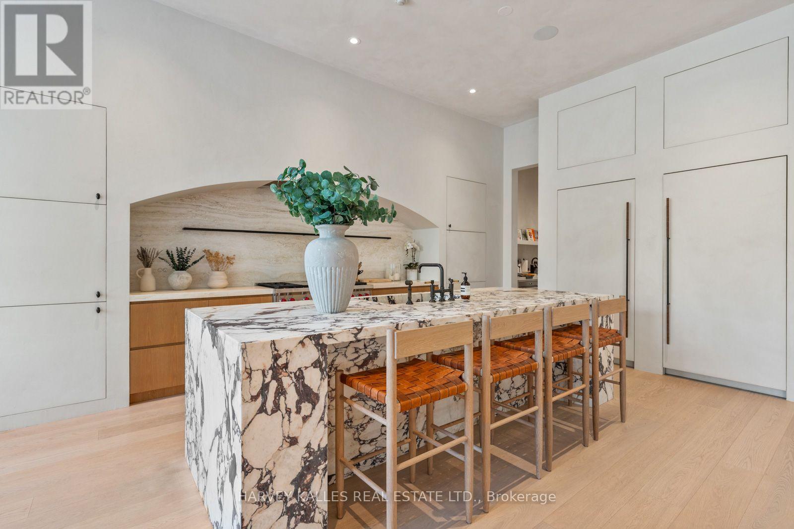 424 Lytton Boulevard, Toronto, Ontario  M5N 1S4 - Photo 10 - C13762956