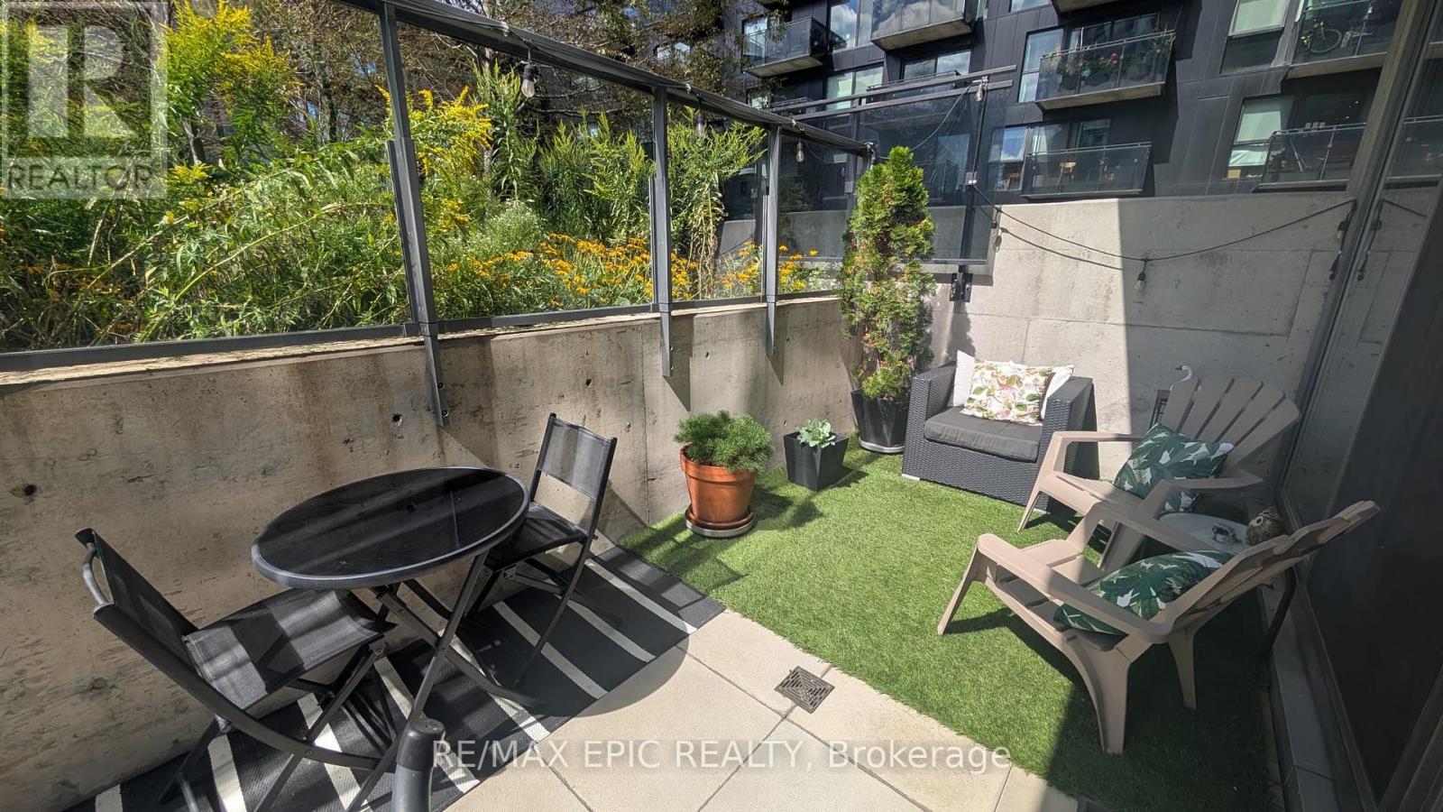 305 - 32 Trolley Crescent, Toronto, Ontario  M5A 0E9 - Photo 16 - C13762978