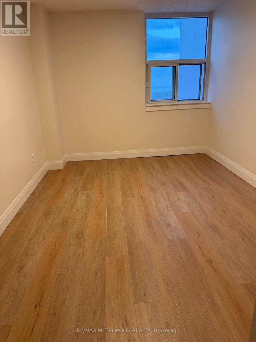 2803 - 3 Massey Square, Toronto, Ontario  M4C 5L5 - Photo 10 - E13762848