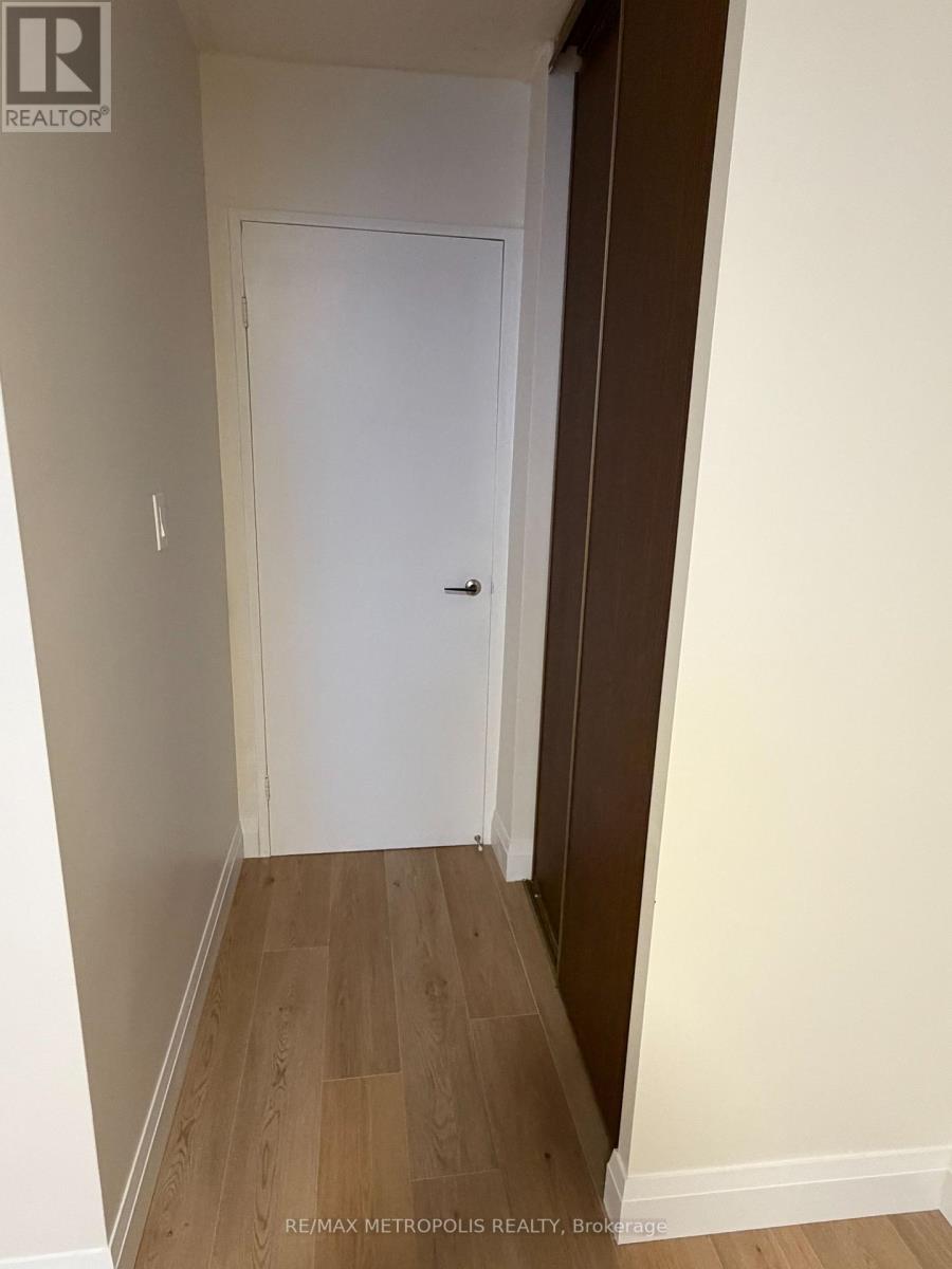 2803 - 3 Massey Square, Toronto, Ontario  M4C 5L5 - Photo 12 - E13762848