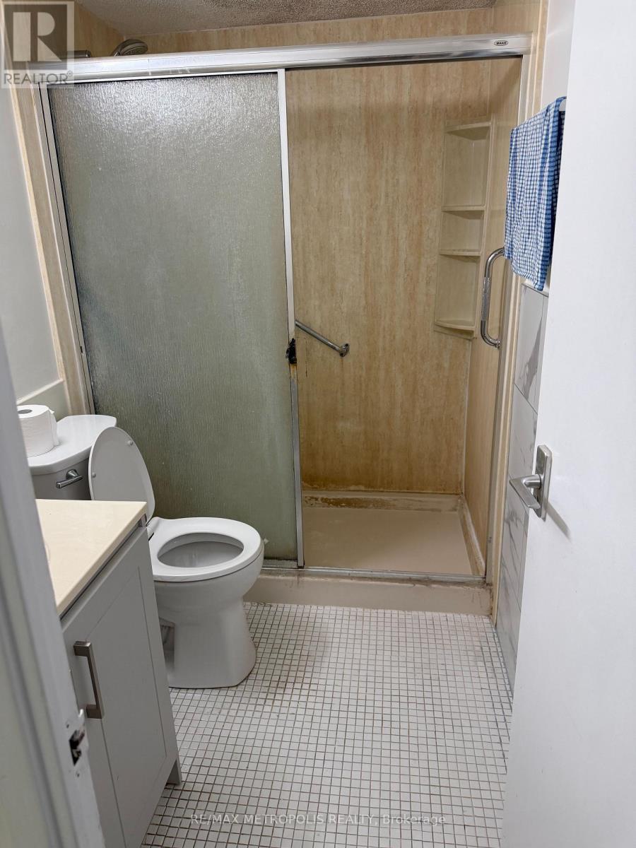 2803 - 3 Massey Square, Toronto, Ontario  M4C 5L5 - Photo 16 - E13762848