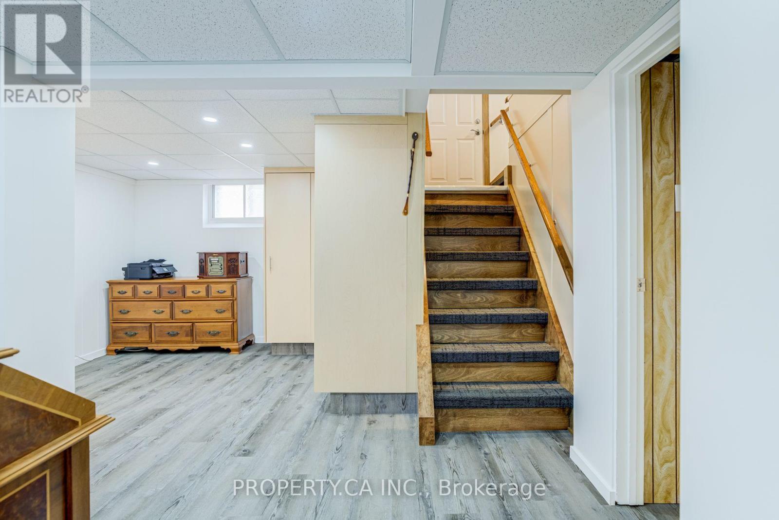 11 Barnsley Court, Toronto, Ontario  M1R 3X5 - Photo 17 - E13762912