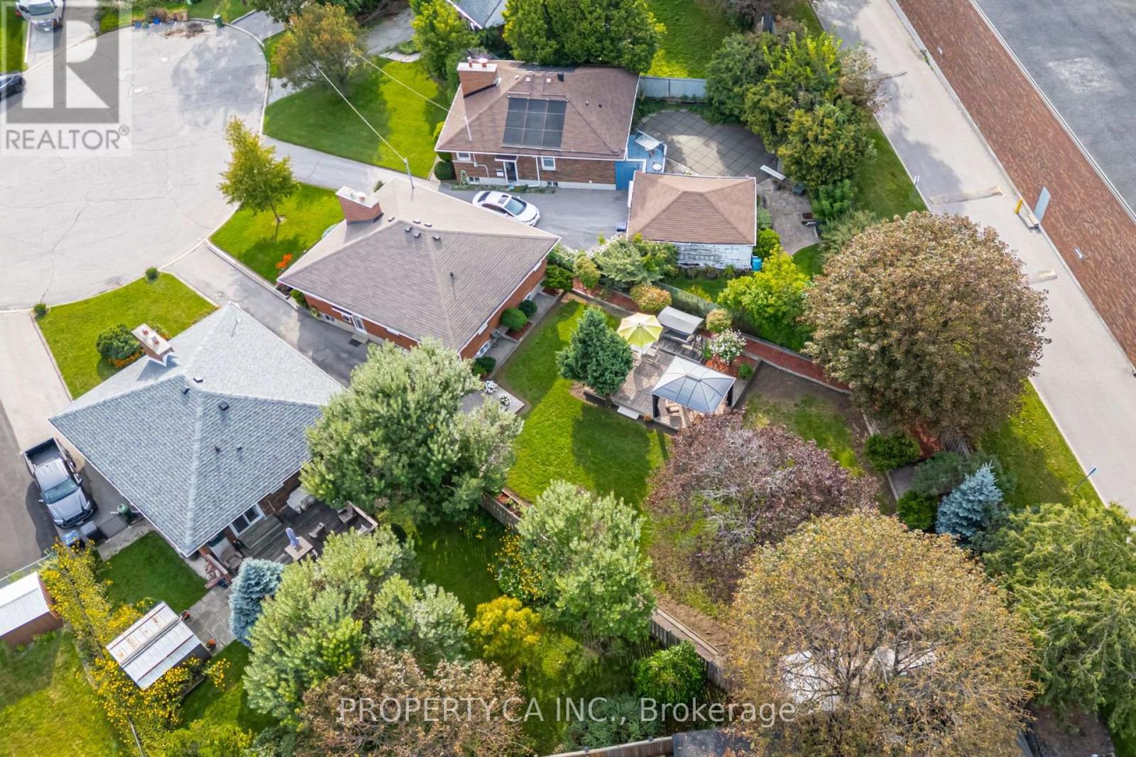 11 Barnsley Court, Toronto, Ontario  M1R 3X5 - Photo 34 - E13762912