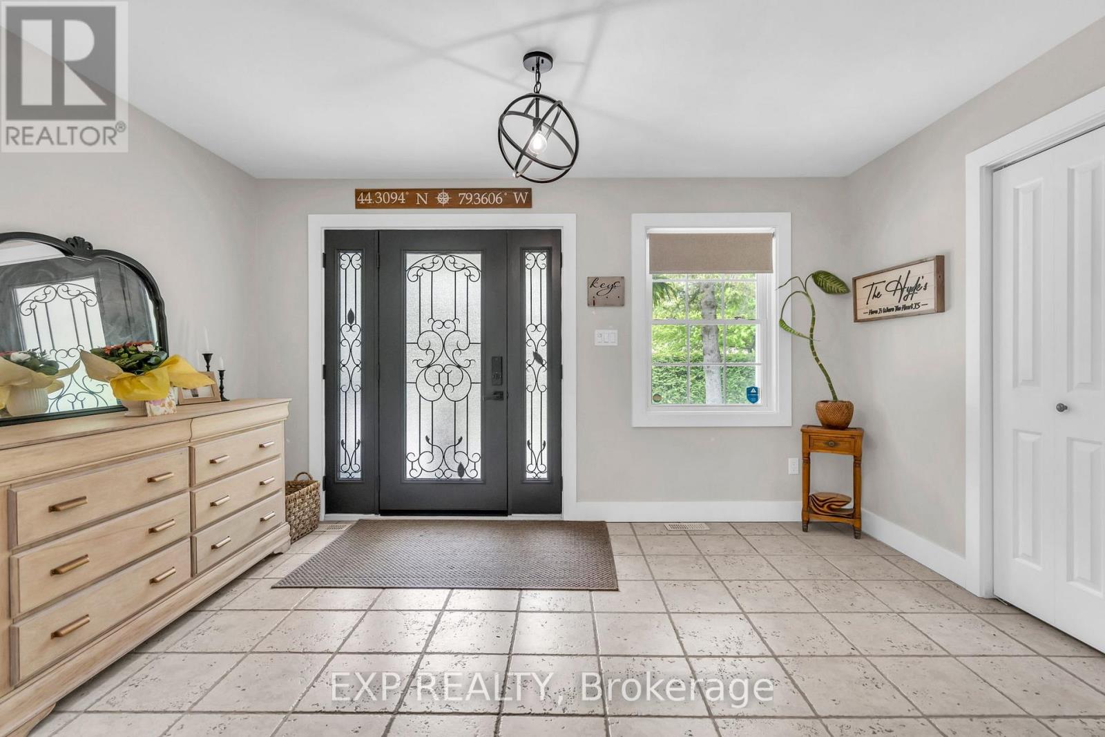 89 River Street, Georgina, Ontario  L0E 1R0 - Photo 4 - N13762752