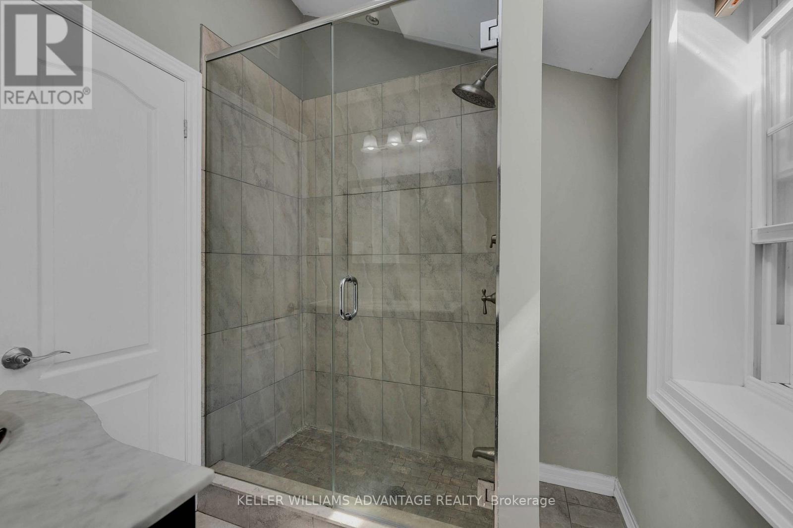 108 Roseview Avenue, Richmond Hill (Crosby), Ontario  L4C 1E1 - Photo 34 - N13762830