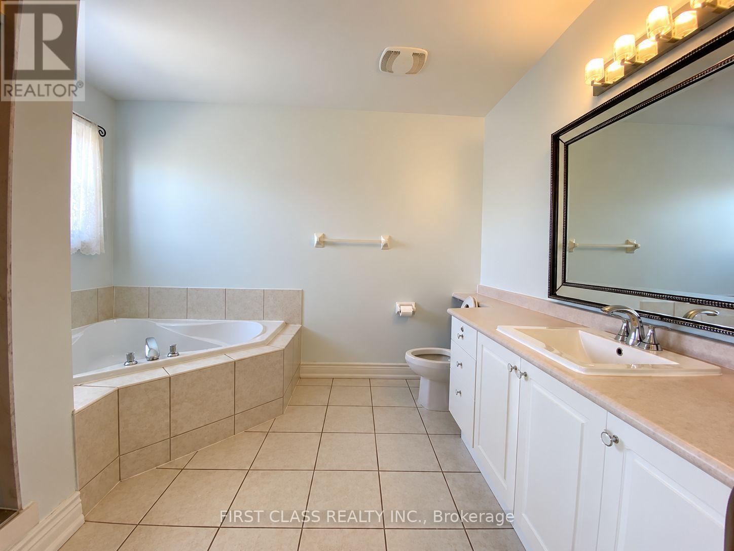 8 Catalina Crescent, Richmond Hill (Rouge Woods), Ontario  L4S 2G2 - Photo 13 - N13762942