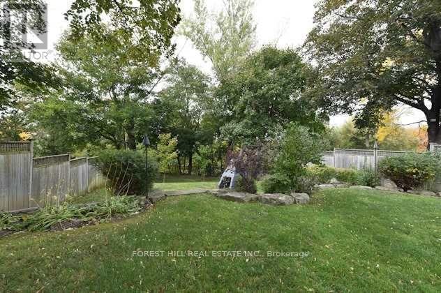 105 Parkview Hill Crescent, Toronto, Ontario  M4B 1R5 - Photo 15 - E13482808