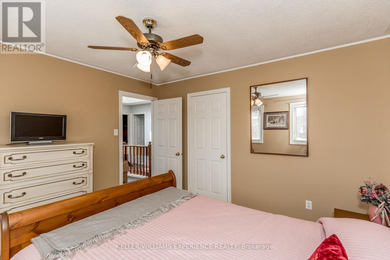 38 Bishop Drive, Barrie (Ardagh), Ontario  L4N 6Y4 - Photo 24 - S13762818