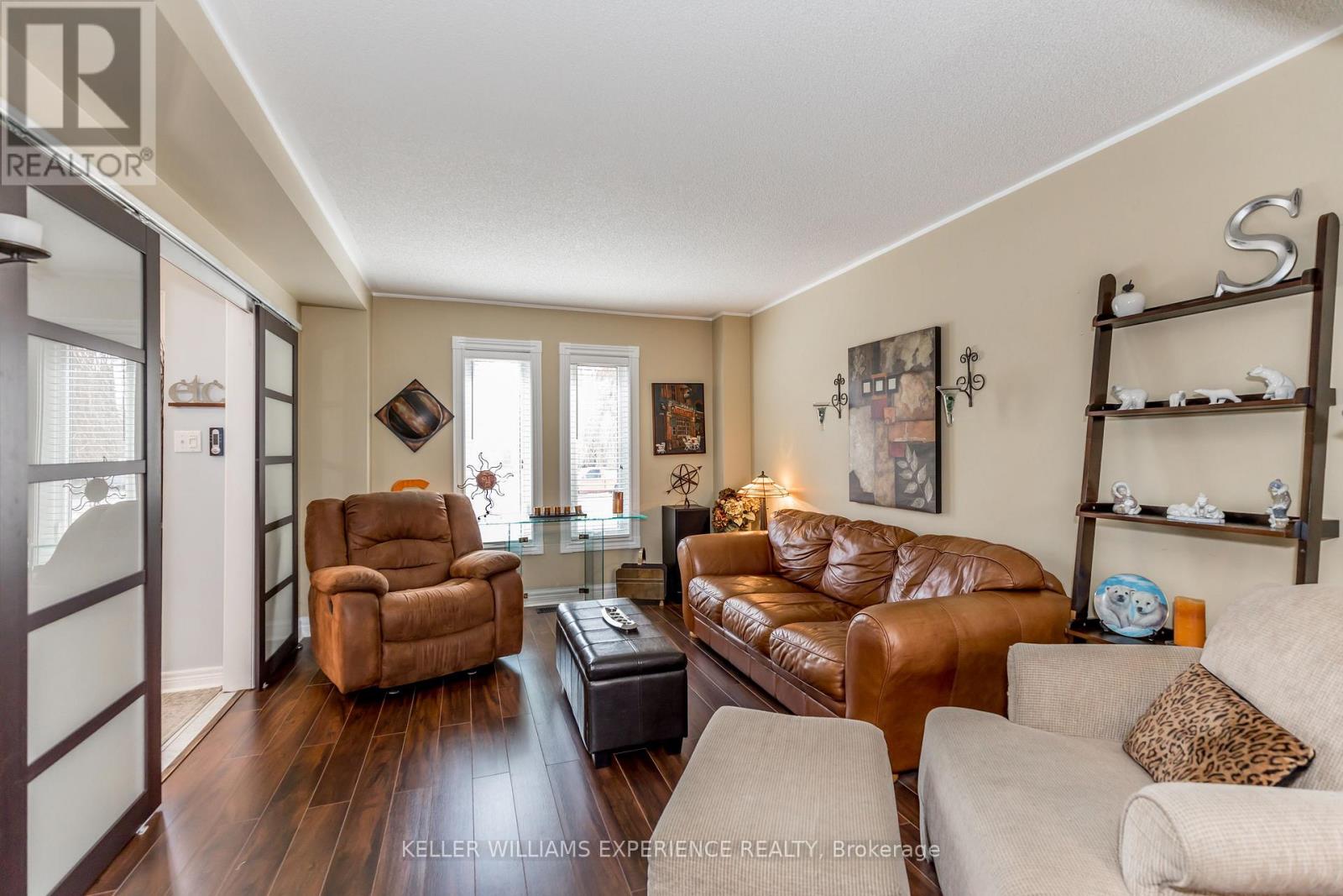 38 Bishop Drive, Barrie (Ardagh), Ontario  L4N 6Y4 - Photo 6 - S13762818