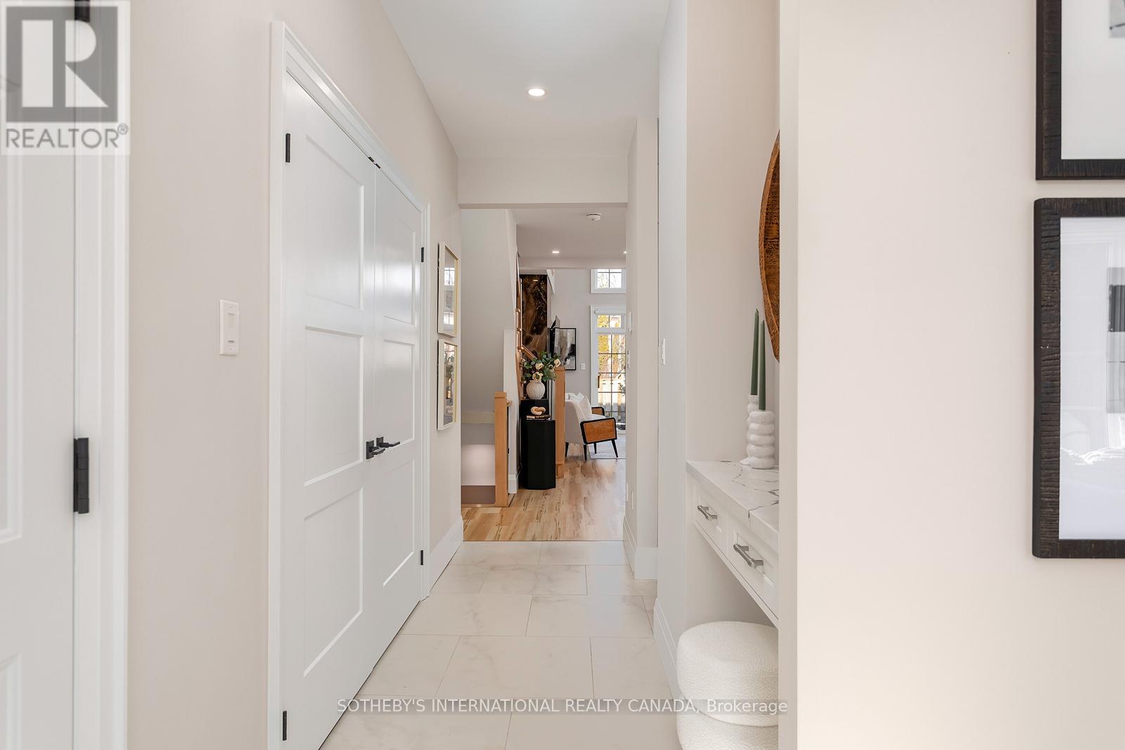 10 Belle Terre Way, Markham, Ontario  L6E 2A2 - Photo 4 - N13415802