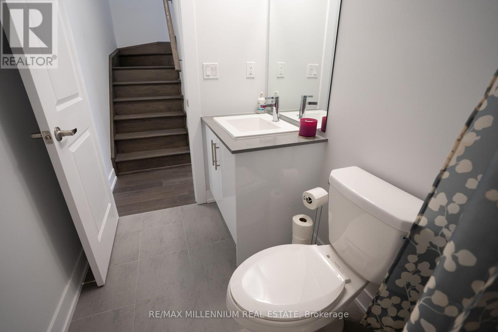 U221 - 9560 Islington Avenue, Vaughan, Ontario  L4K 2L5 - Photo 21 - N13690826