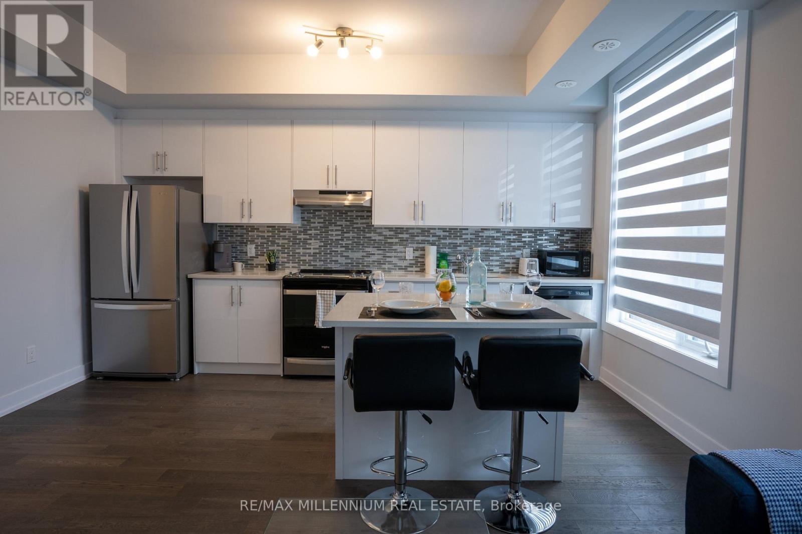 U221 - 9560 Islington Avenue, Vaughan, Ontario  L4K 2L5 - Photo 4 - N13690826