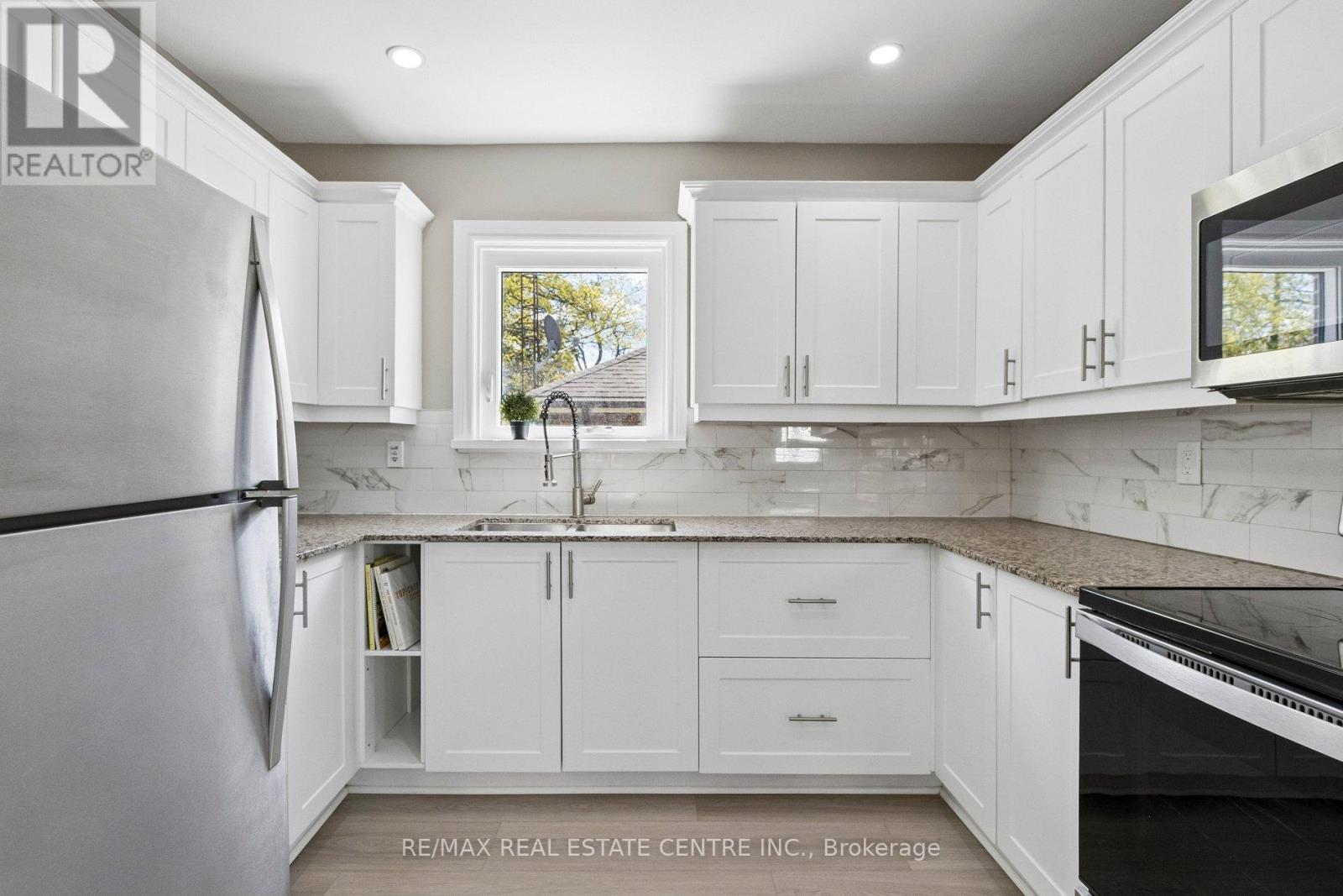 194 Silvercreek Parkway S, Guelph, Ontario  N1H 3S7 - Photo 8 - X13111966