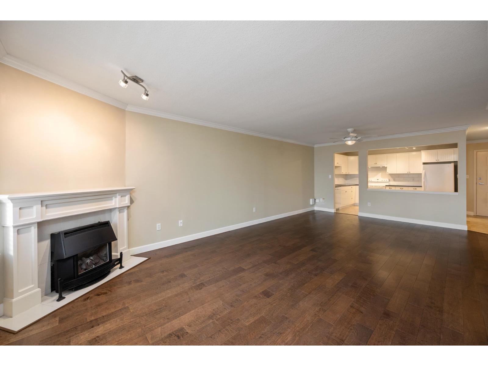112 5375 205 Street, Langley, British Columbia  V3A 7V7 - Photo 3 - R3161992