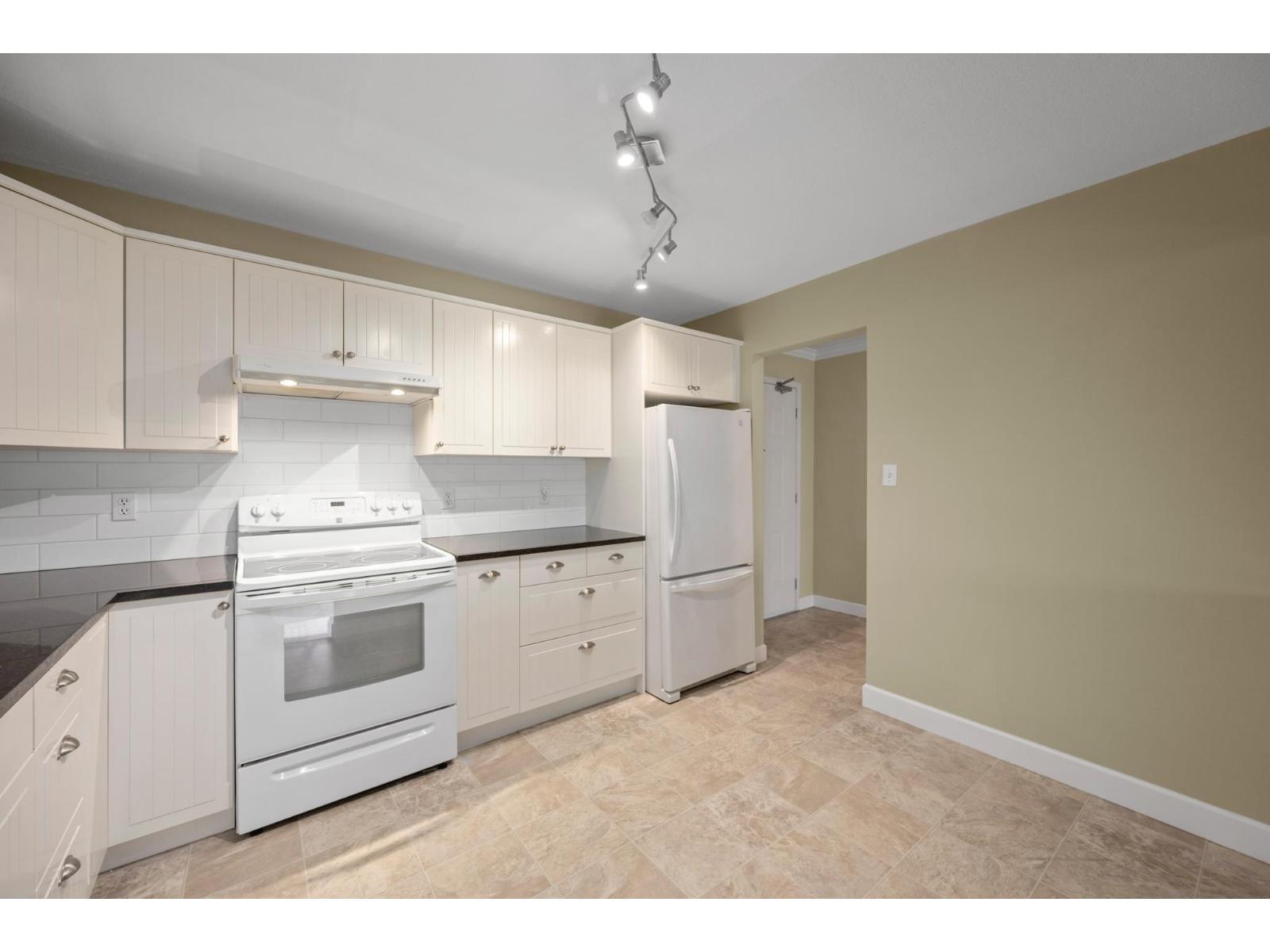 112 5375 205 Street, Langley, British Columbia  V3A 7V7 - Photo 10 - R3161992