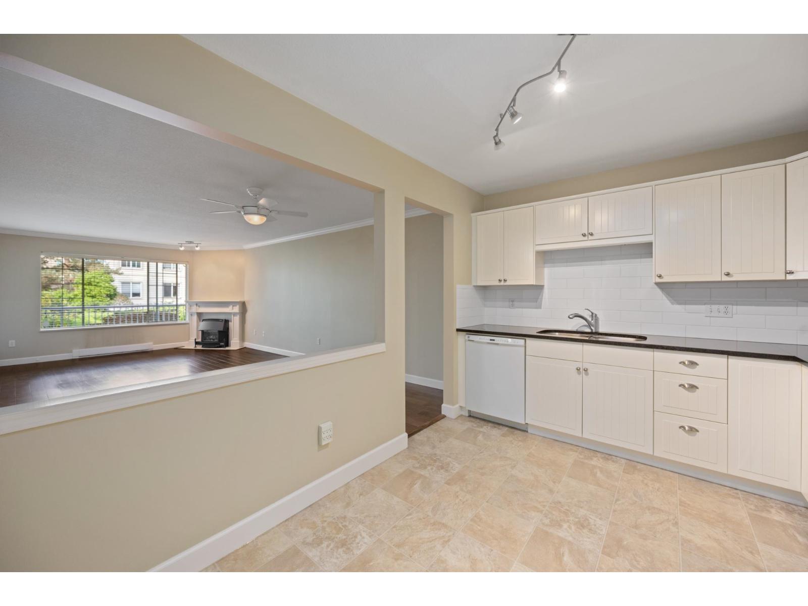 112 5375 205 Street, Langley, British Columbia  V3A 7V7 - Photo 7 - R3161992