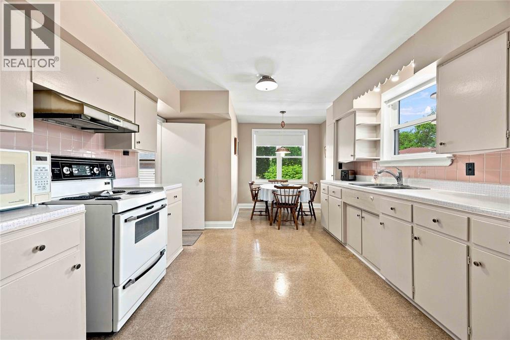 721 William Avenue, Sarnia, Ontario  N7T 7C7 - Photo 12 - 26021942
