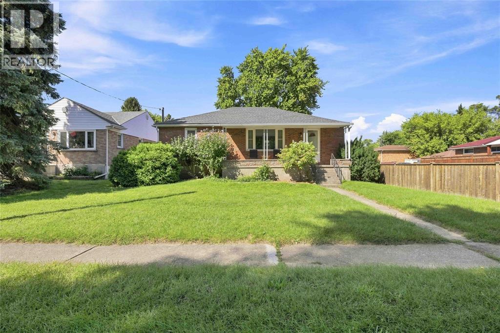 721 William Avenue, Sarnia, Ontario  N7T 7C7 - Photo 2 - 26021942