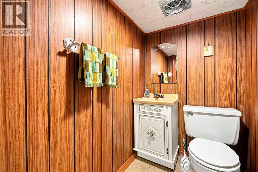 721 William Avenue, Sarnia, Ontario  N7T 7C7 - Photo 23 - 26021942