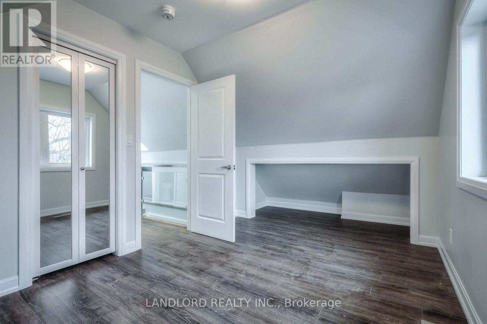 82 Parkway Avenue, Toronto, Ontario  M6R 1T5 - Photo 15 - W13762772