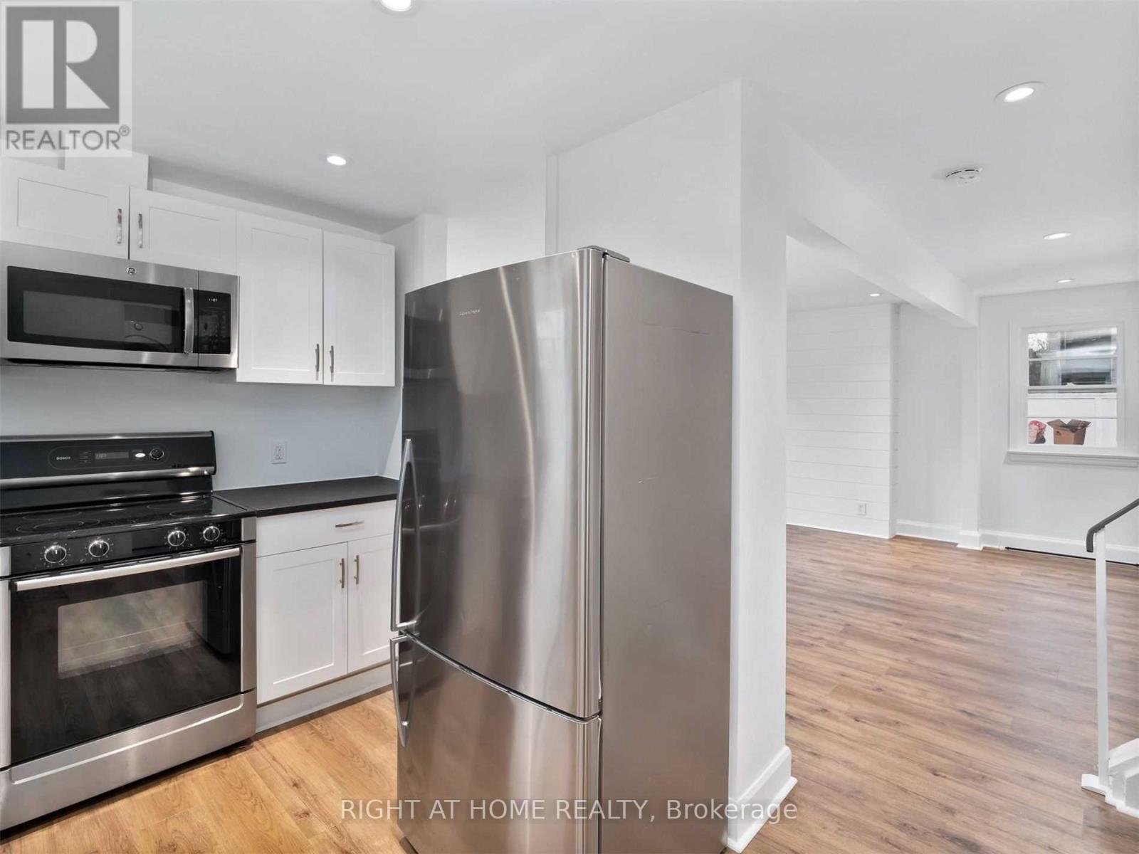 1089 Truman Avenue, Oakville, Ontario  L6H 1Y7 - Photo 12 - W13762832
