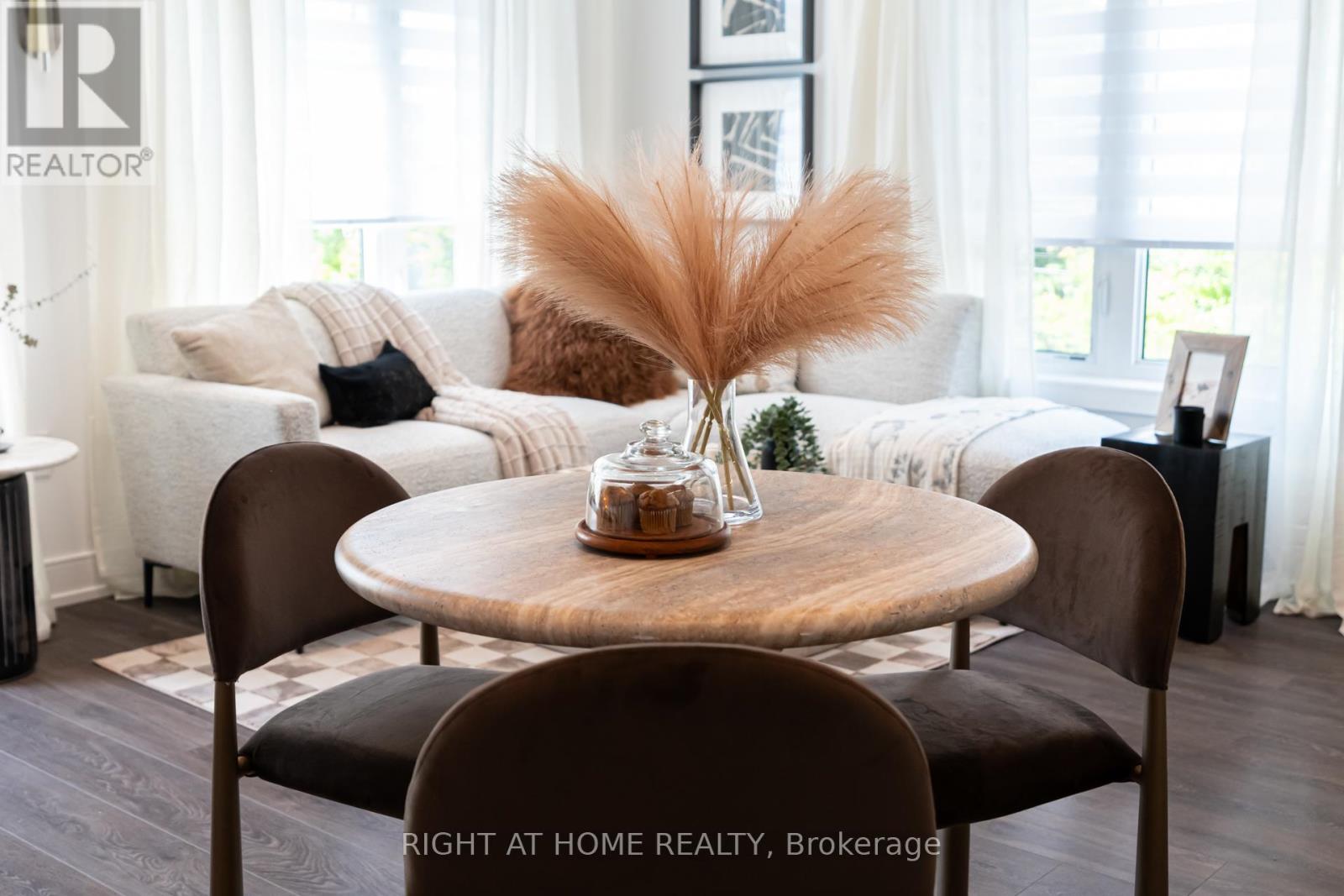 4 - 66 Long Branch Avenue, Toronto, Ontario  M8W 3J4 - Photo 14 - W13762890