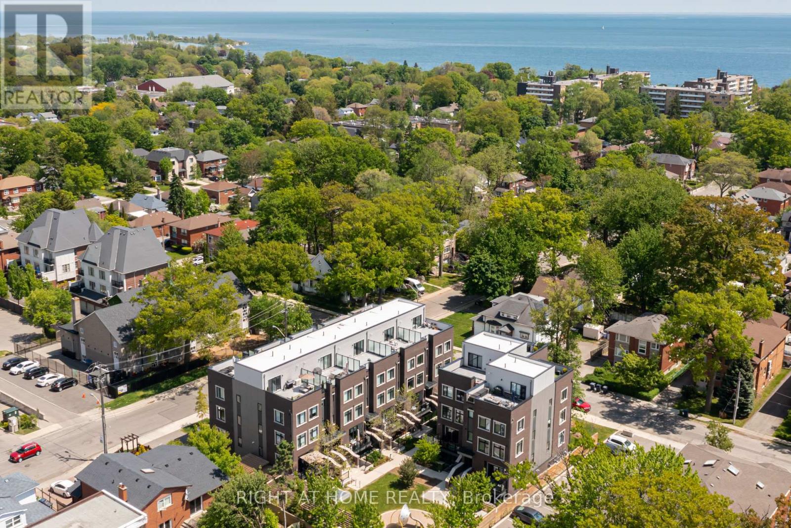 4 - 66 Long Branch Avenue, Toronto, Ontario  M8W 3J4 - Photo 2 - W13762890