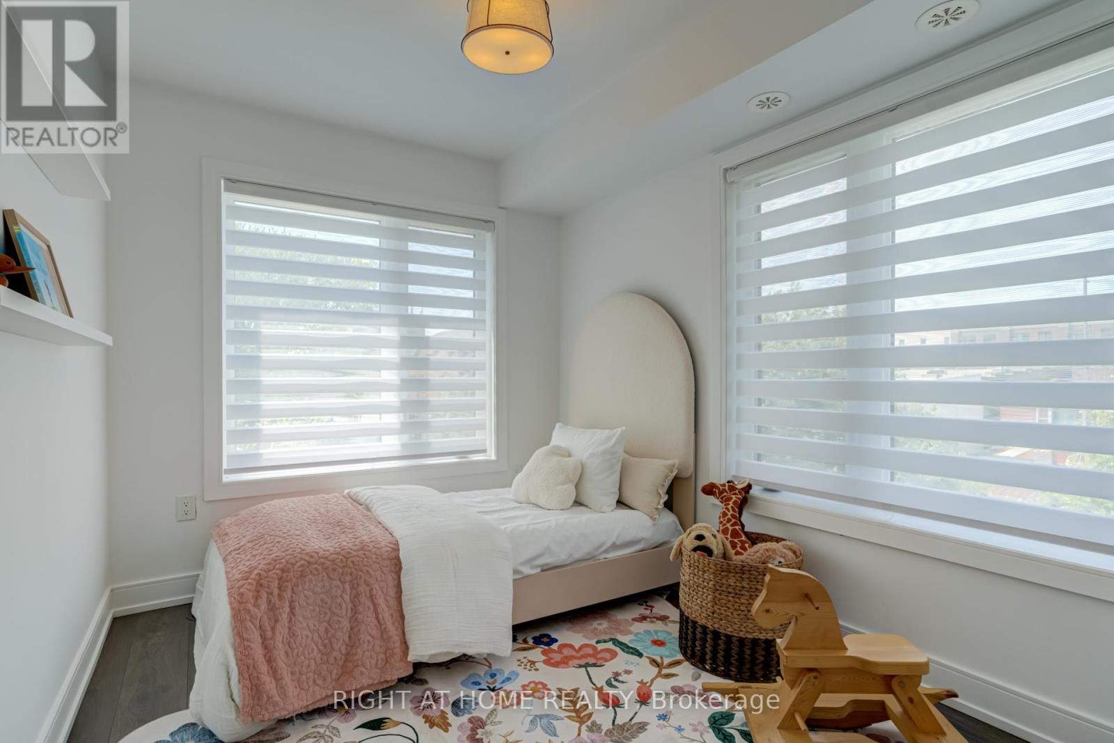 4 - 66 Long Branch Avenue, Toronto, Ontario  M8W 3J4 - Photo 28 - W13762890