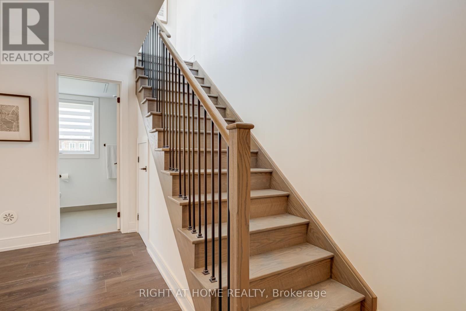 4 - 66 Long Branch Avenue, Toronto, Ontario  M8W 3J4 - Photo 33 - W13762890