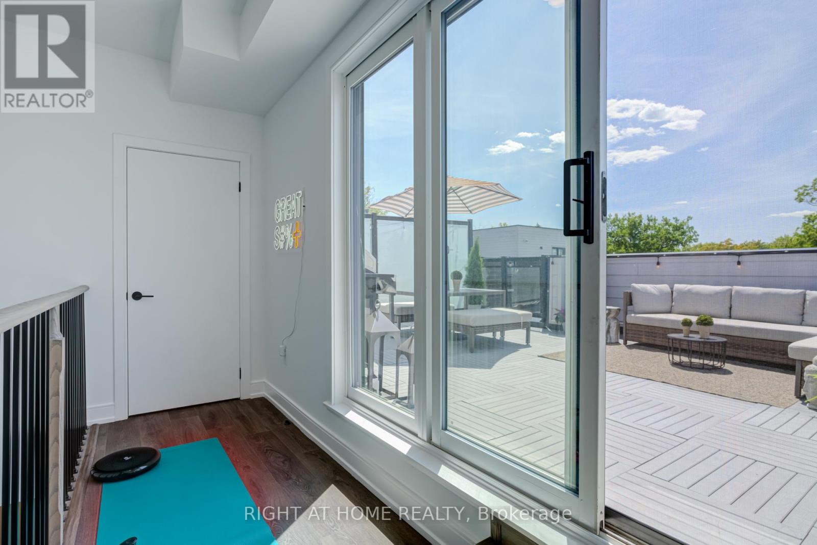 4 - 66 Long Branch Avenue, Toronto, Ontario  M8W 3J4 - Photo 34 - W13762890